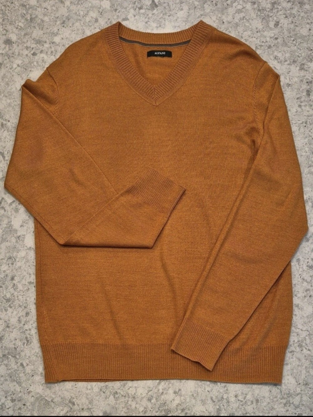 Alfani Men's Merino Wool Blend V-Neck Knit Pullover Sweater Pumpkin Size Small
